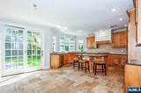 85 Everett - Photo 12