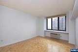 100 Carlyle - Photo 15