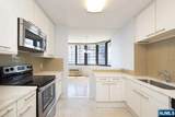 100 Carlyle - Photo 4