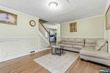 1490 Champlain Square - Photo 14
