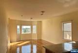 324 Sussex - Photo 2