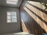 733 Anderson - Photo 2