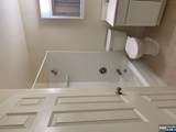 60D Hawthorne - Photo 16