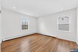 392 Mercer Avenue - Photo 18