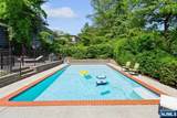 437 Summit - Photo 2