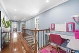 301 Roosevelt Avenue - Photo 16