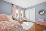 301 Roosevelt Avenue - Photo 17