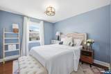301 Roosevelt Avenue - Photo 18