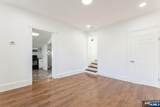 21 Central - Photo 14