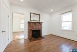21 Central - Photo 5