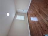396 Washington - Photo 4