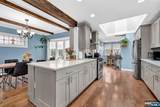60 Vanderburgh Avenue - Photo 22