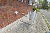 2147 Mackay Avenue - Photo 25