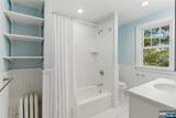 54 Rochelle Avenue - Photo 18