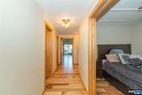 393 Lakeview Avenue - Photo 24