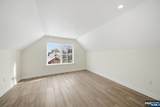 28 1/2 Irving Street - Photo 25