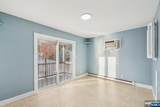 320 Orient - Photo 11