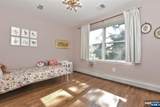 540 Burlington Street - Photo 22
