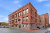 19 Market - Photo 2