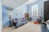 19 Market - Photo 20