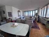 100 Carlyle - Photo 5