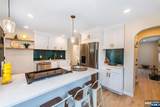 421 Tryon Avenue - Photo 5