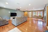 27 Seneca Avenue - Photo 4