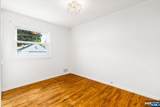 364 Roosevelt Avenue - Photo 10