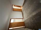 225 Front - Photo 8