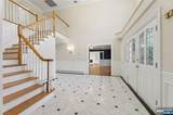 2 Gate - Photo 2