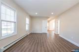 238 Van - Photo 11