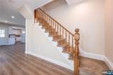 238 Van - Photo 24