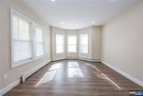 238 Van - Photo 28