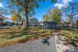 238 Van - Photo 38