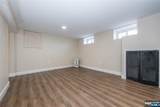238 Van - Photo 10