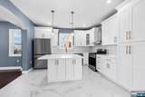 255 Garibaldi Avenue - Photo 3