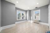 1624 Center - Photo 4
