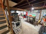 208 Lawrence Drive - Photo 13