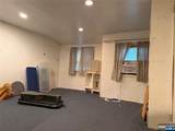 208 Lawrence Drive - Photo 10
