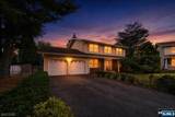 28 Amherst - Photo 2