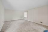28 Amherst - Photo 19