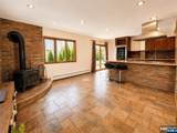 317 Hillcrest - Photo 9