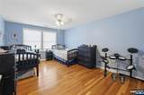 135 Rector - Photo 32