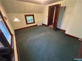 15 Willow Street - Photo 37