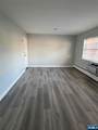 325 Essex - Photo 2