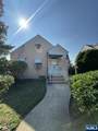 429 Macarthur - Photo 1