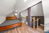 156 Phelps - Photo 22