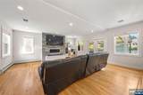 156 Phelps - Photo 7