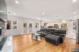156 Phelps - Photo 8
