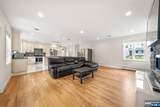 156 Phelps - Photo 9